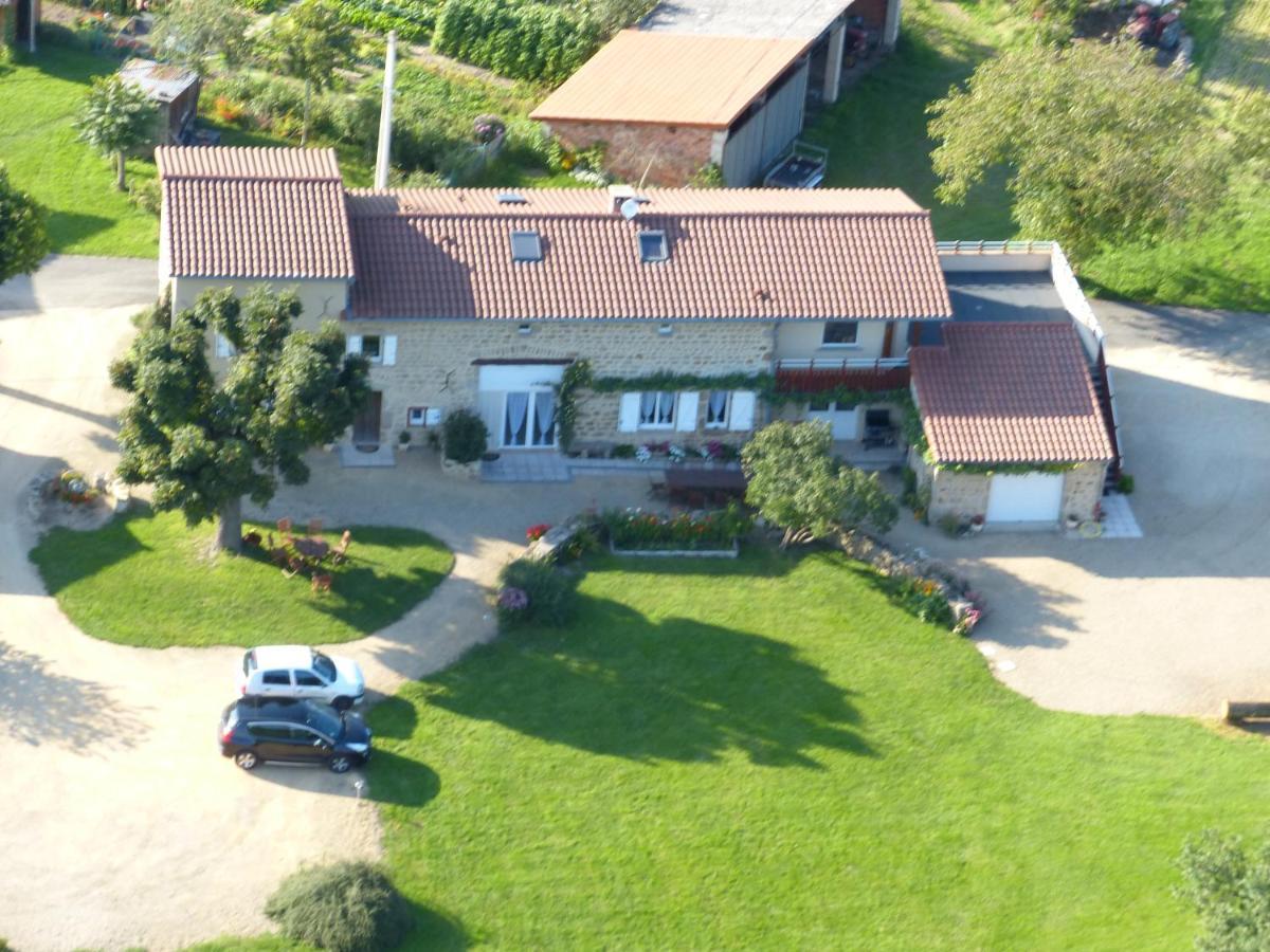 Gite Chez Tiane Saint-Flour-L'Etang エクステリア 写真