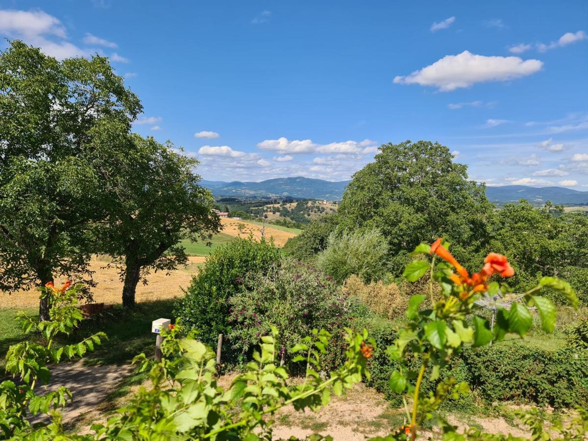 Gite Chez Tiane Saint-Flour-L'Etang エクステリア 写真