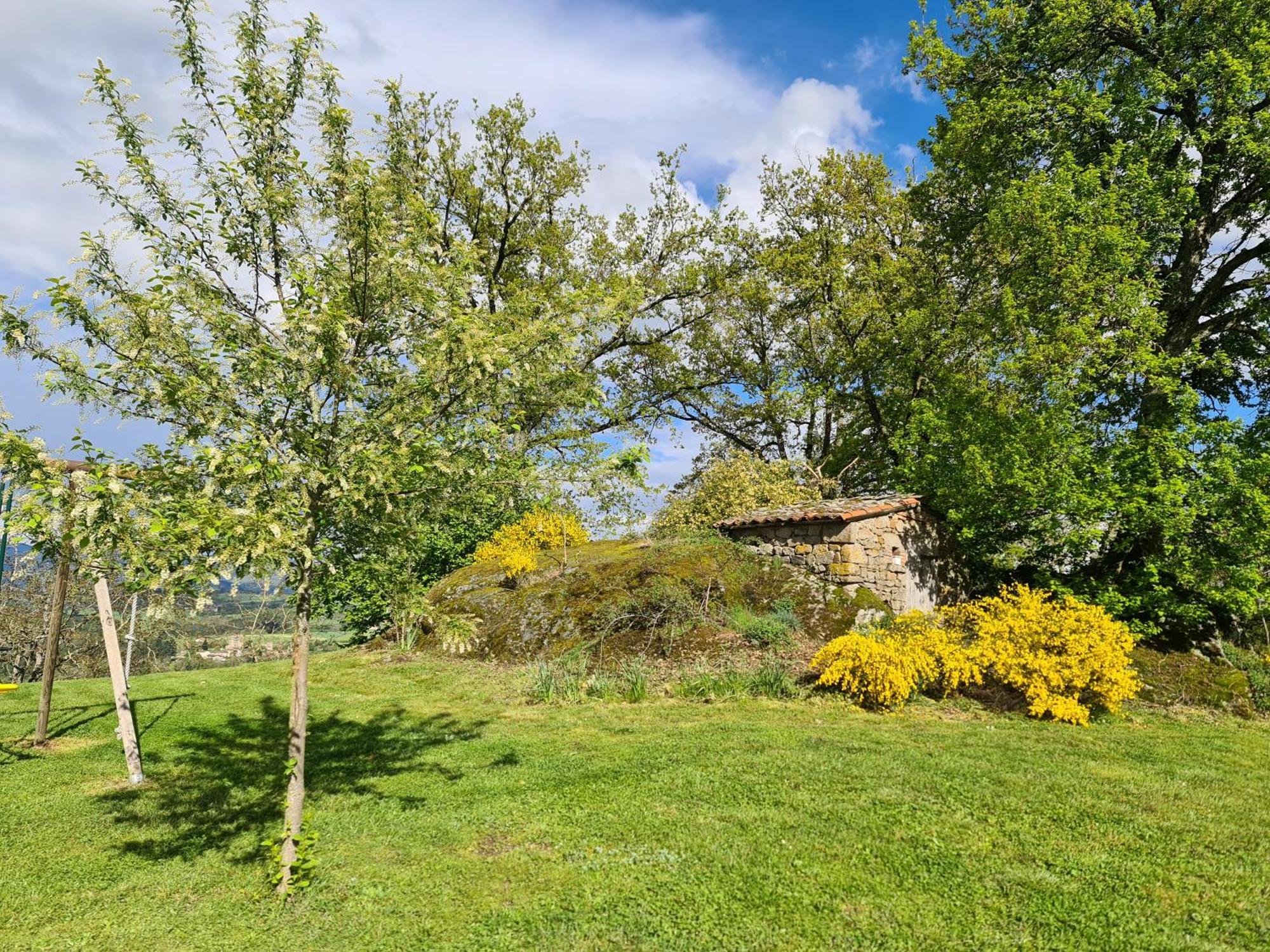Gite Chez Tiane Saint-Flour-L'Etang エクステリア 写真